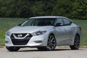 2016 Nissan Maxima SR